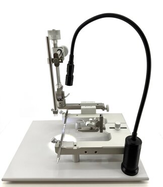 Product-image-Wireless LED Stereotaxic Light